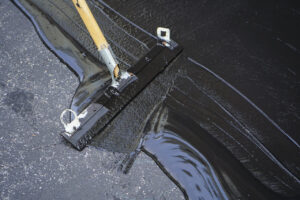 Can Extreme Heat Affect an Asphalt Sealcoating Application?