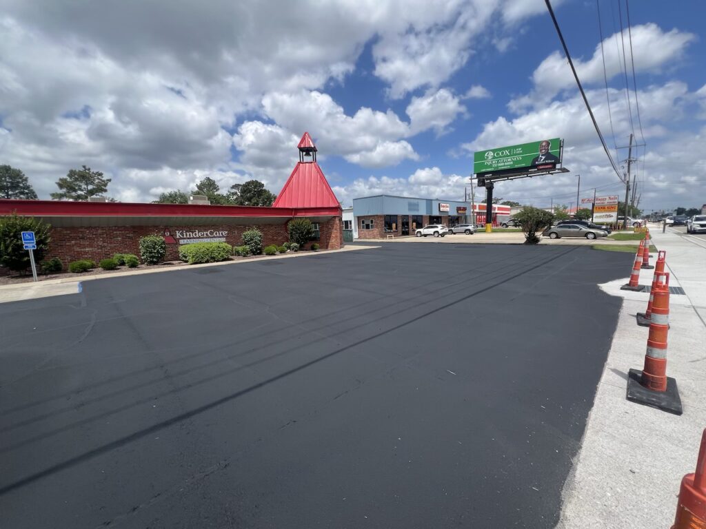 The Advantages Of Commercial Parking Lot Sealcoating