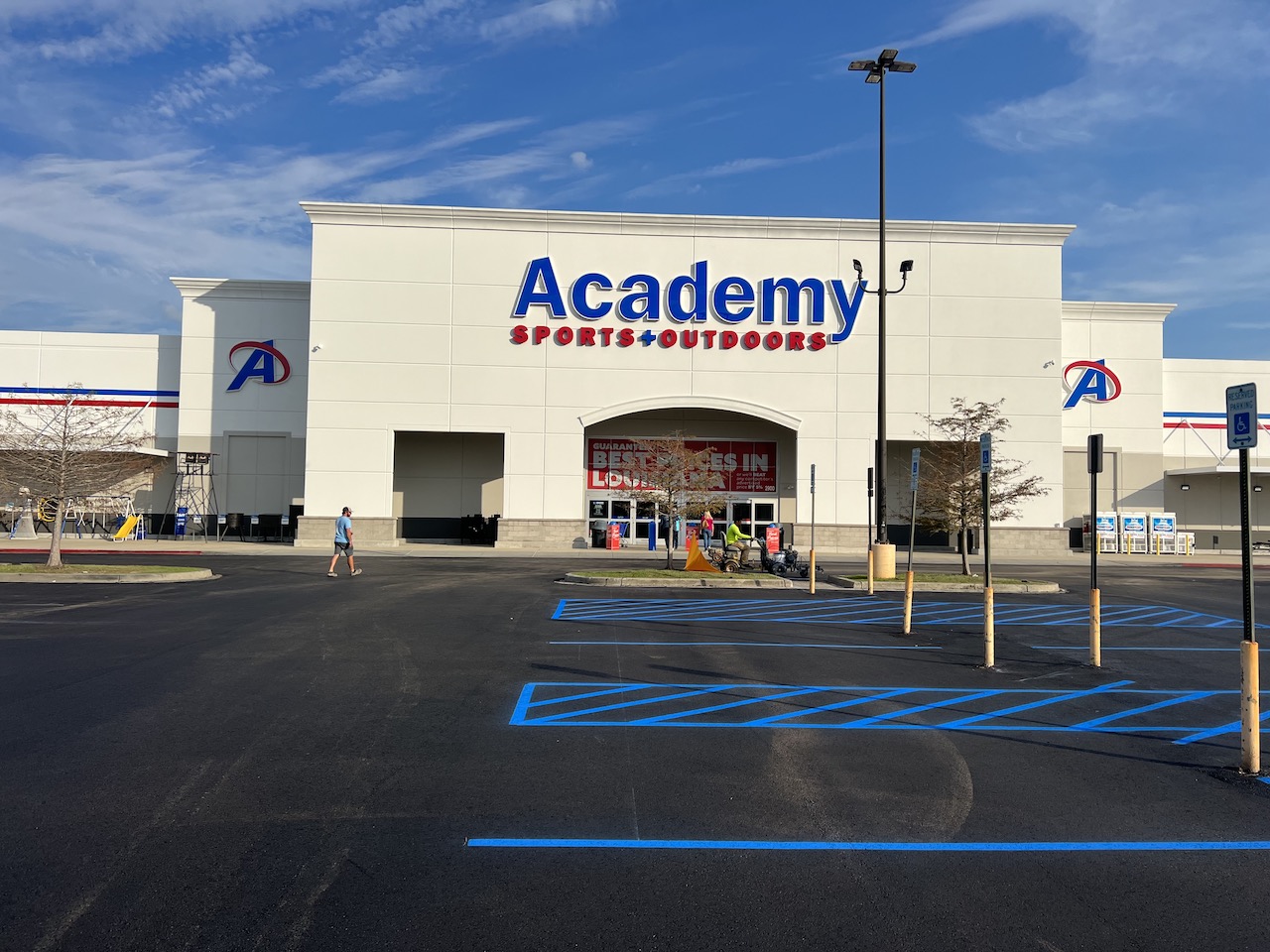 How Do I Find the Best Houston Sealcoating Contractors For My Pavement?
